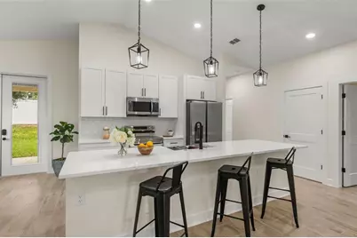 221 S Sunset Avenue, Mascotte, FL 34753 - Photo 9