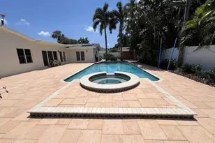 146 Giralda Blvd NE, Saint Petersburg, FL 33704 - Photo 5