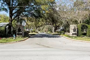 1319 Buckwood Dr, Orlando, FL 32806 - Photo 37