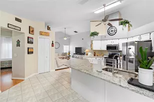 12512 Tillingham Ct, Orlando, FL 32837 - Photo 5