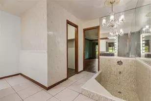 3889 N Lake Orlando Pkwy, Orlando, FL 32808 - Photo 9