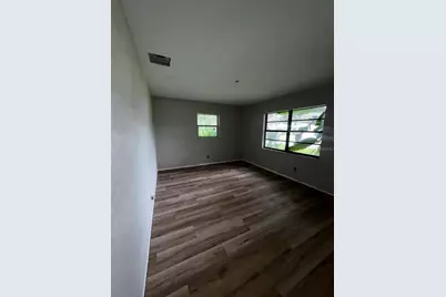 3249 54th Street N, Saint Petersburg, FL 33710 - Photo 15