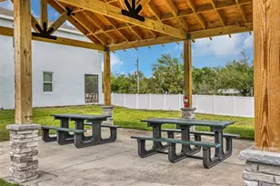 4015 Blue Banks Ln, Bradenton, FL 34208 - Photo 33