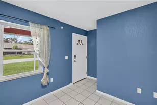 6312 Sweetwater Dr E, Lakeland, FL 33811 - Photo 9