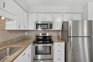6312 Sweetwater Dr E, Lakeland, FL 33811 - Photo 19