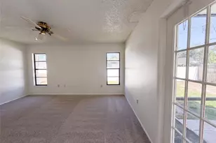 391 Harvard Rd, Venice, FL 34293 - Photo 9