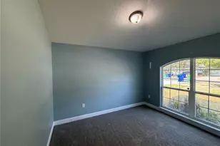 1229 Longville Cir, Tavares, FL 32778 - Photo 17