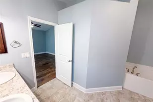 1229 Longville Cir, Tavares, FL 32778 - Photo 15