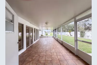 1818 Danbury Drive, Sun City Center, FL 33573 - Photo 25
