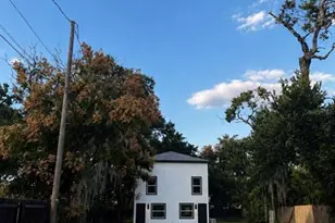 327 Ave J SE, Winter Haven, FL 33880 - Photo 1