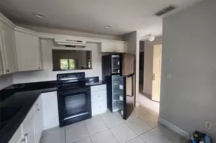 940 Fenton Ln, Lakeland, FL 33809 - Photo 3