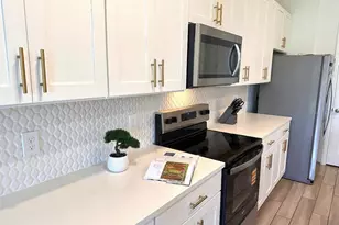 821 Benoi Dr, Davenport, FL 33896 - Photo 3
