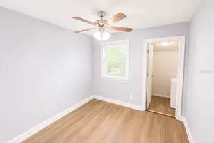 4666 Ken Knight Dr N, Jacksonville, FL 32209 - Photo 13