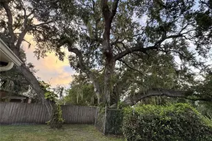 8801 Marc David, Gibsonton, FL 33534 - Photo 13