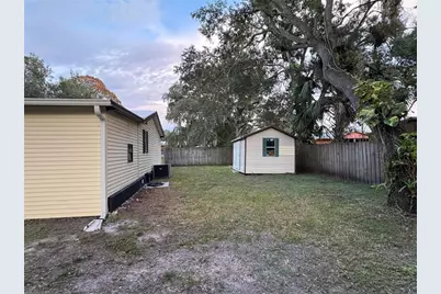 8801 Marc David, Gibsonton, FL 33534 - Photo 15