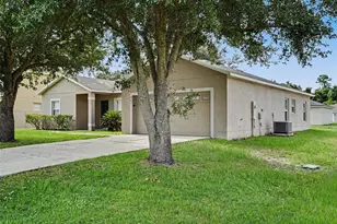 422 Columbia Ct, Poinciana, FL 34759 - Photo 3