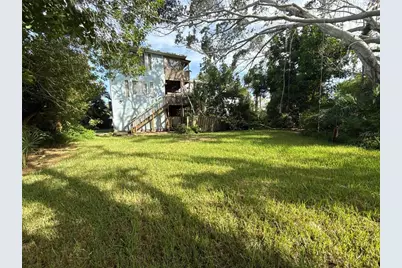 7011 Hibiscus Avenue S, South Pasadena, FL 33707 - Photo 15