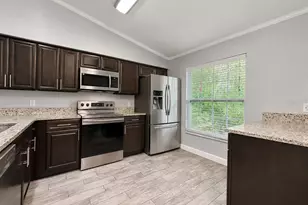 818 Maple Forest Dr, Orlando, FL 32825 - Photo 5