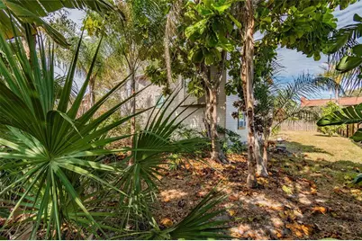 532 45th Street Court W, Palmetto, FL 34221 - Photo 3