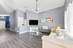 510 Castlemain Cir, Davenport, FL 33897 - Photo 5