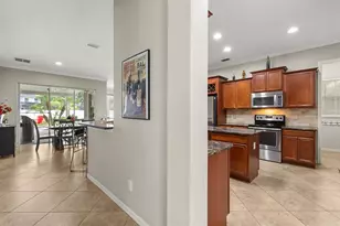 16002 Oak Spring Dr, Orlando, FL 32828 - Photo 9