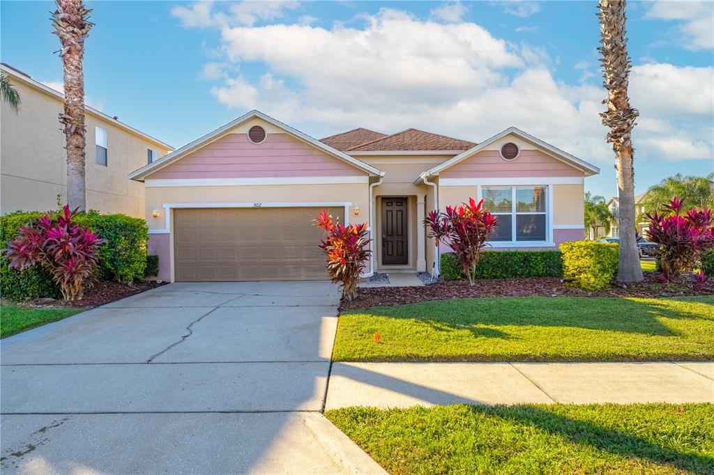 502 1st Cape Coral Dr