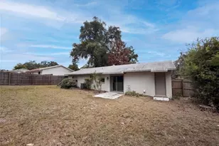 976 Liskeard Ave, Orange City, FL 32763 - Photo 5