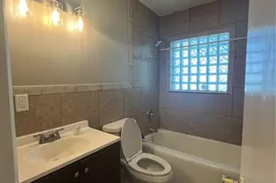 2337 N Crystal Lake Dr, Lakeland, FL 33801 - Photo 17