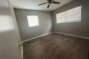 2337 N Crystal Lake Dr, Lakeland, FL 33801 - Photo 9