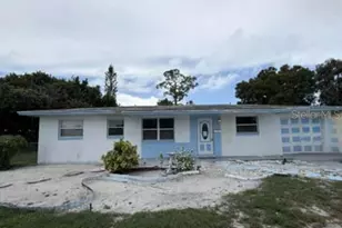904 SE Hall St, Stuart, FL 34994 - Photo 1