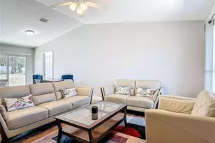 640 Chestnut Ave, Orange City, FL 32763 - Photo 11