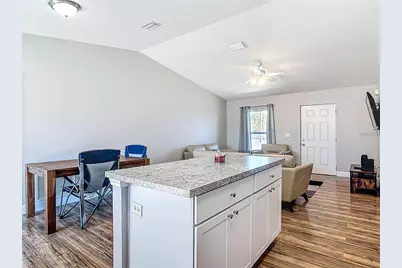 640 Chestnut Avenue, Orange City, FL 32763 - Photo 7