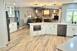 5370 Whispering Pine Cir, Saint Cloud, FL 34771 - Photo 11