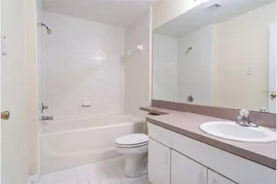 5500 Metrowest Boulevard #211, Orlando, FL 32811 - Photo 9