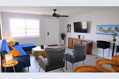 137 N Hollywood Avenue, Daytona Beach, FL 32118 - Photo 3