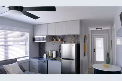 137 N Hollywood Avenue, Daytona Beach, FL 32118 - Photo 9