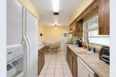 2777 Green Meadow Circle, Kissimmee, FL 34741 - Photo 11