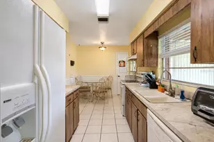 2777 Green Meadow Cir, Kissimmee, FL 34741 - Photo 11