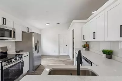 2287 Pebblewood Drive, Apopka, FL 32703 - Photo 13
