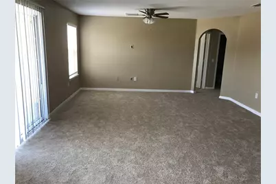 4020 Pemberly Pines Circle, Saint Cloud, FL 34769 - Photo 5