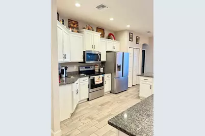 3339 Pearly Drive, Lakeland, FL 33812 - Photo 9