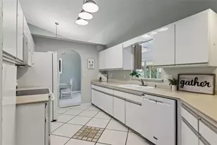 2504 Glenwood Dr, Edgewater, FL 32141 - Photo 17