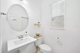 8205 Bayliss Ct, Orlando, FL 32825 - Photo 17