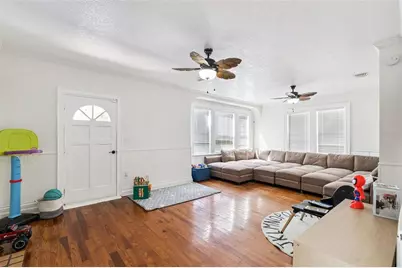 317 E Main Street, Tavares, FL 32778 - Photo 3