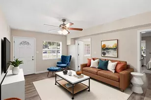 218 5th Jpv St, Winter Haven, FL 33880 - Photo 5