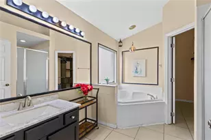 915 Lake Berkley Dr, Kissimmee, FL 34746 - Photo 13
