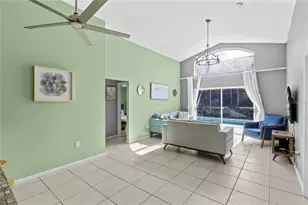 915 Lake Berkley Dr, Kissimmee, FL 34746 - Photo 11