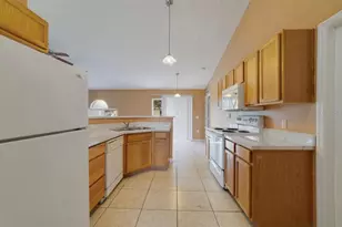 1907 Manatee Dr, Poinciana, FL 34759 - Photo 3