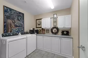 100 S Eola Dr, Orlando, FL 32801 - Photo 21