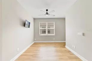 2735 Summer Retreat Ln, Kissimmee, FL 34744 - Photo 5